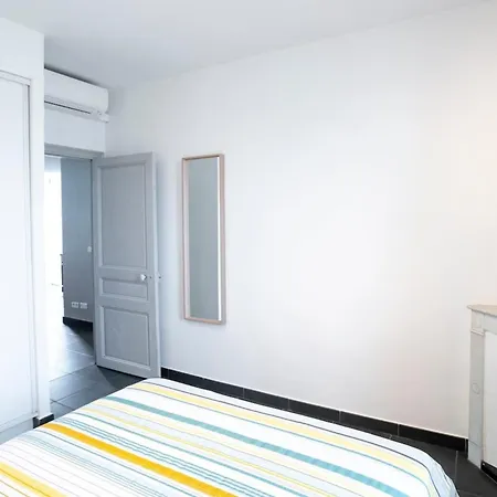 Apartmán Bright And Modern 2 Bedroom In The Heart Of Antibes! Antibes